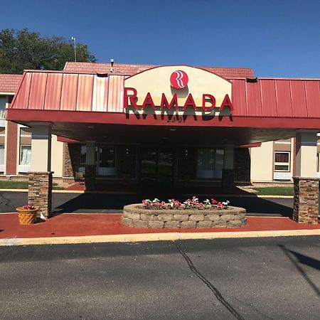 Ramada By Wyndham Albert Lea Exterior foto