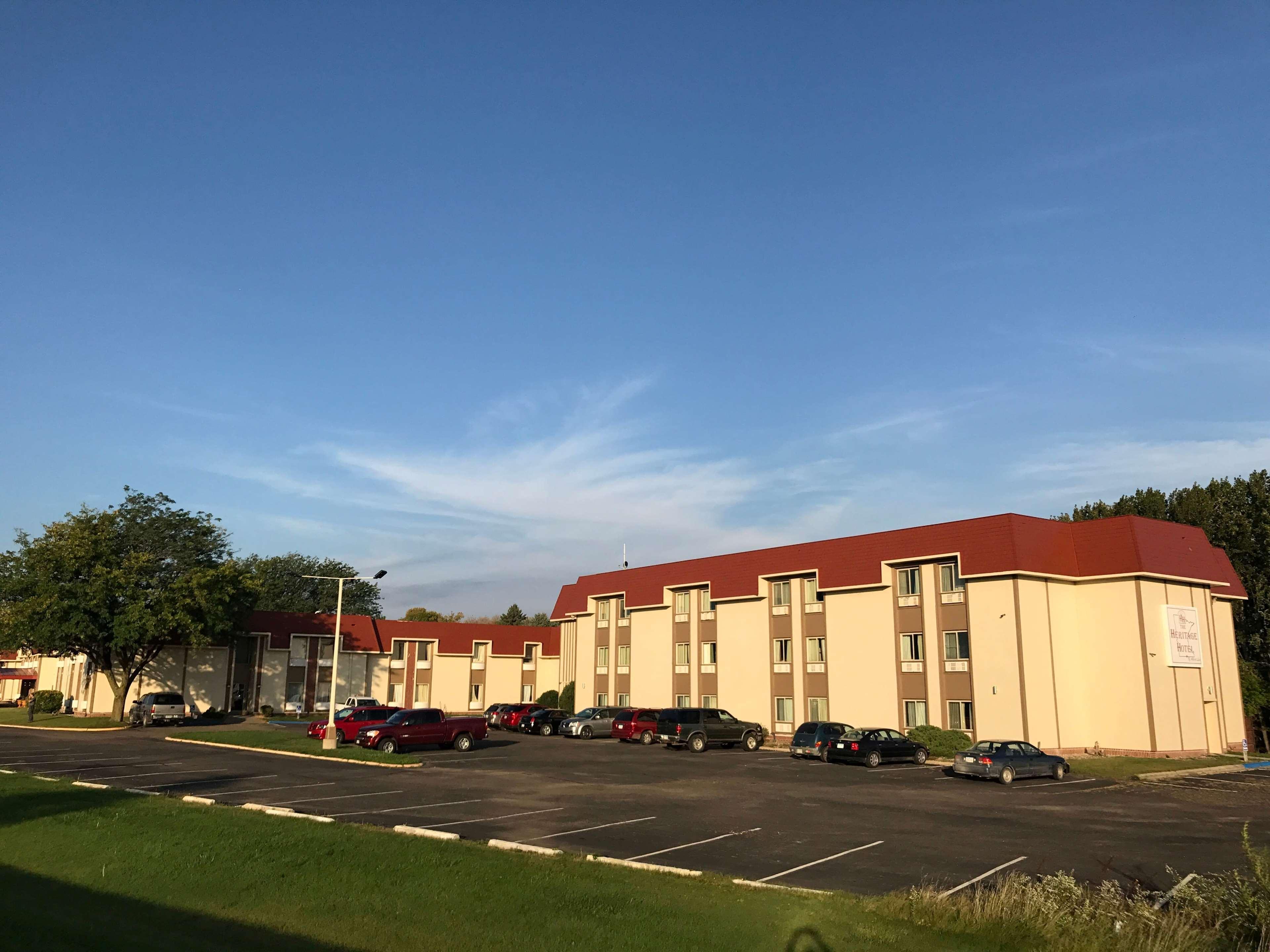 Ramada By Wyndham Albert Lea Exterior foto
