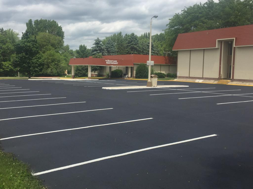 Ramada By Wyndham Albert Lea Exterior foto