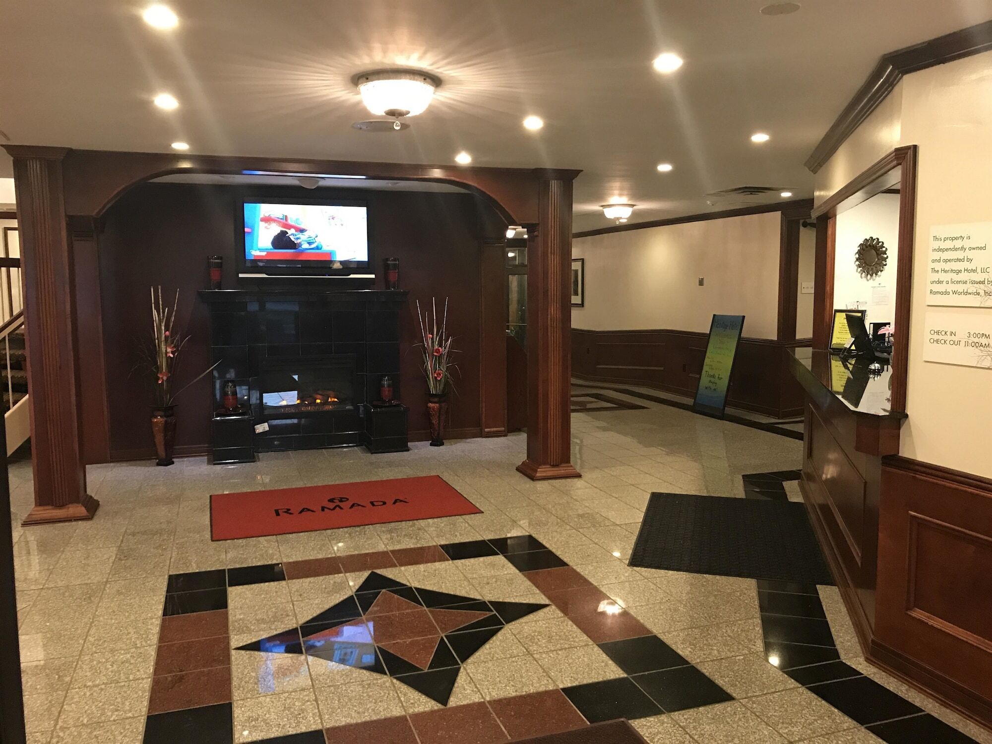 Ramada By Wyndham Albert Lea Exterior foto